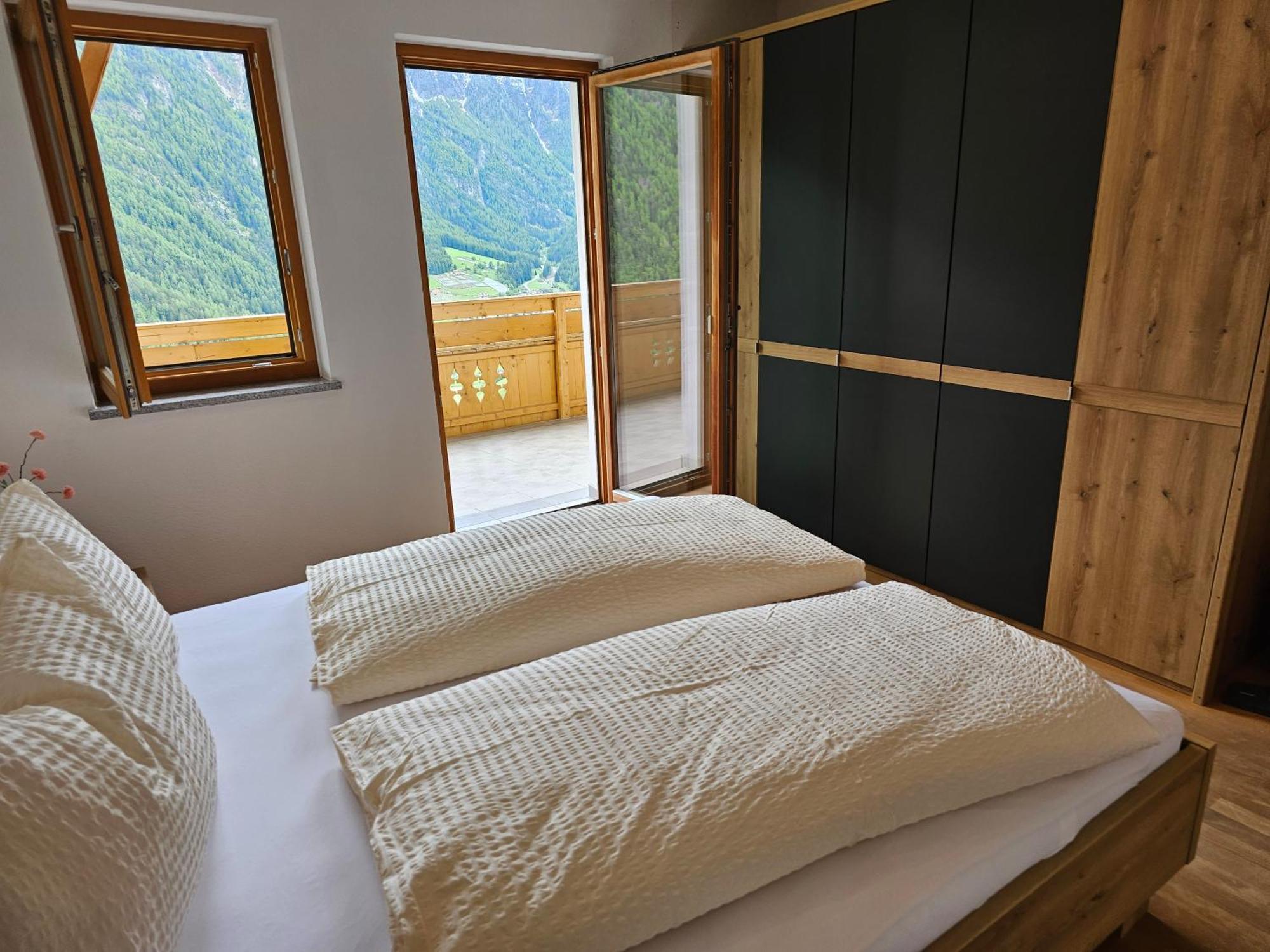 Alpenblick Lodge Tscholl Martello Exterior foto